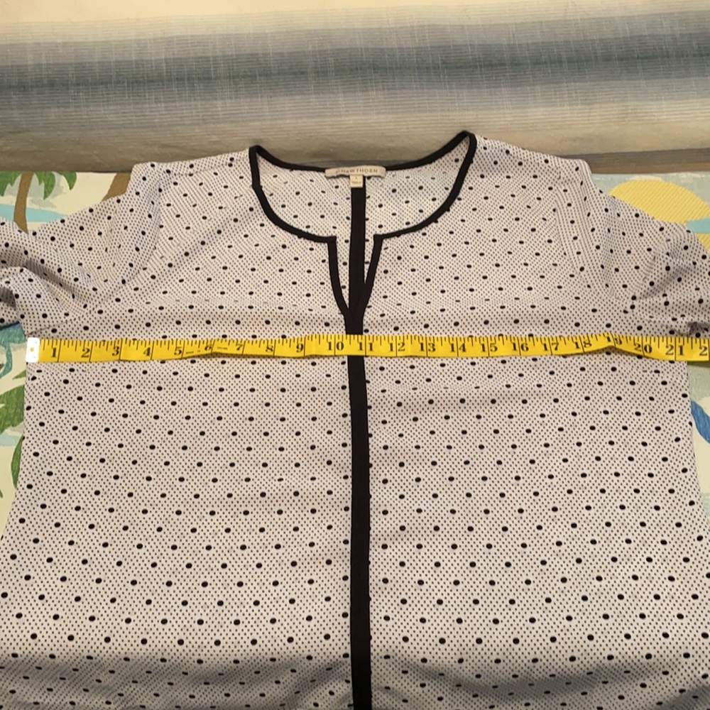 💰SOLD💰 41 Hawthorne Blouse - Picture 4 of 6
